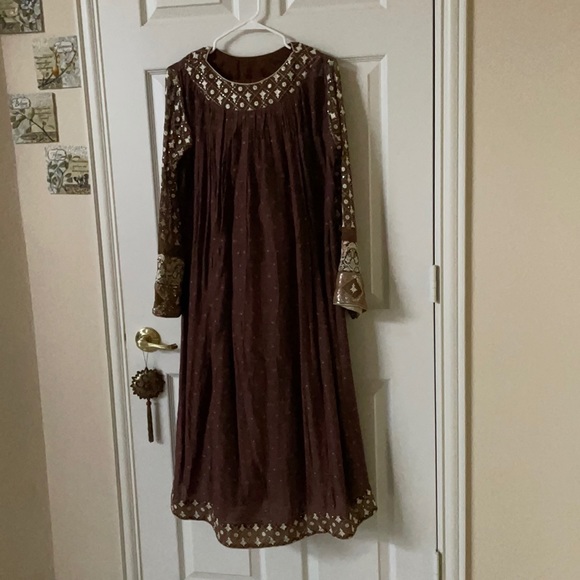 Pakistani and Indian desi outfit - Picture 1 of 12